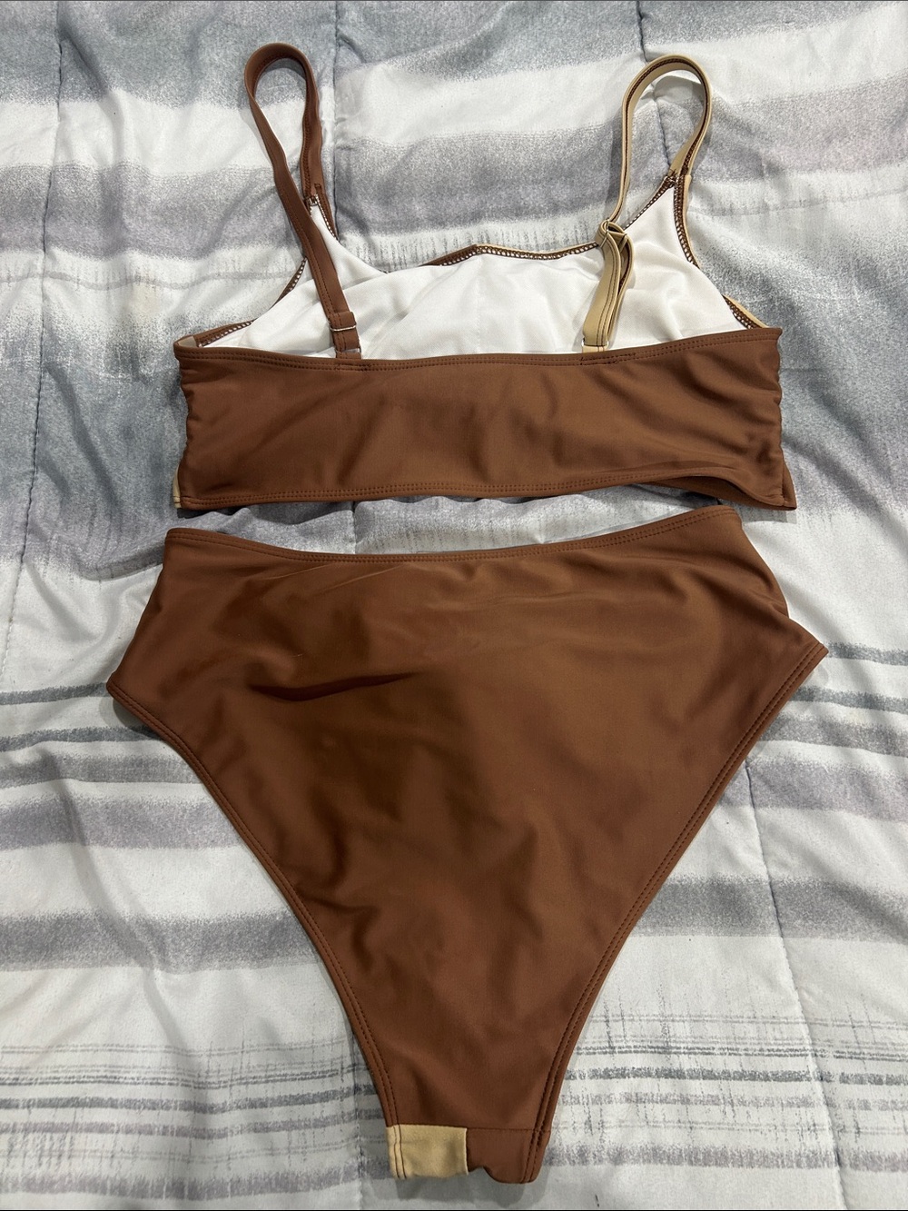 SHEIN Two-Tone Brown & Cream Twist Bikini Set - Picture 2 of 2